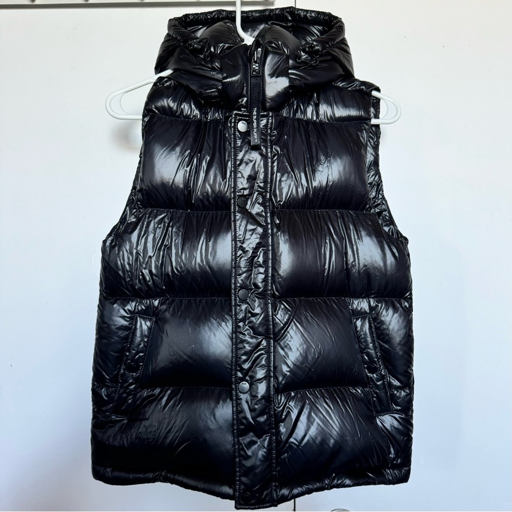 Aritzia Superpuff Vest